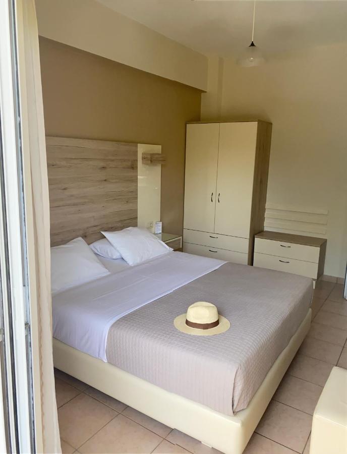 Poseidon Studios & Apartments باليوخورا المظهر الخارجي الصورة