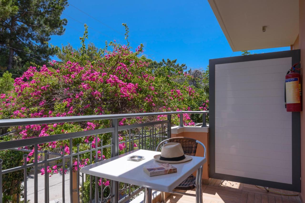Poseidon Studios & Apartments باليوخورا المظهر الخارجي الصورة