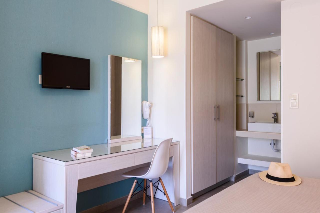 Poseidon Studios & Apartments باليوخورا المظهر الخارجي الصورة