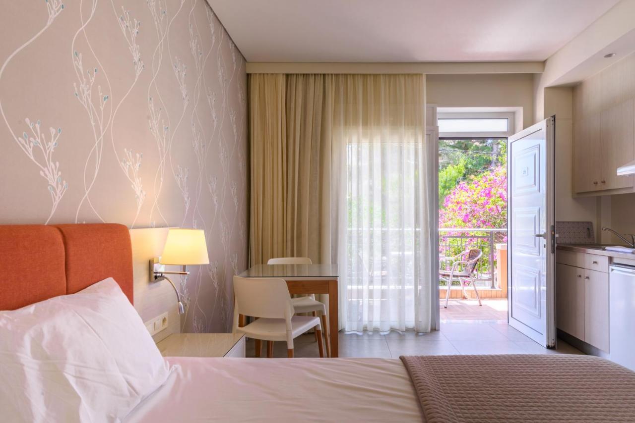 Poseidon Studios & Apartments باليوخورا المظهر الخارجي الصورة