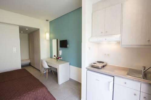 Poseidon Studios & Apartments باليوخورا المظهر الخارجي الصورة